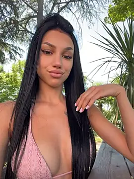 ilariea girl online show from July 3, 2026, 1:28 pm