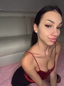 ilariea girl online show from July 14, 2026, 2:56 pm