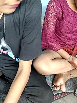 Snapshot of Unique_girls90 chatting on March 20, 2026, 2:07 pm Unique girls90 online show from March 20, 2026, 2:07 pm