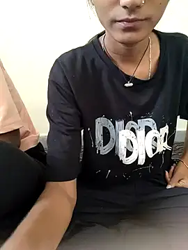 Snapshot of Unique_girls90 chatting on December 18, 2025, 7:02 am Unique girls90 online show from December 18, 2025, 7:02 am