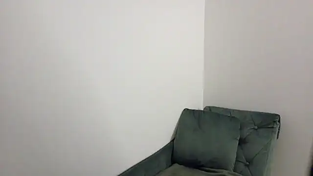 Sia a online show from November 6, 2025, 5:44 am