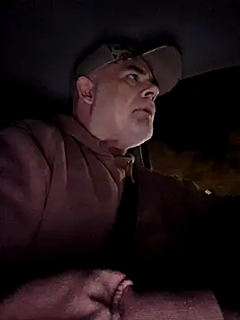 Snapshot of DeeBestEver chatting on November 3, 2025, 2:17 am DeeBestEver online show from November 3, 2025, 2:17 am