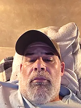 Snapshot of DeeBestEver chatting on November 30, 2025, 7:03 pm DeeBestEver online show from November 30, 2025, 7:03 pm