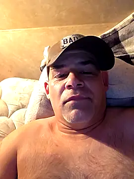 Snapshot of DeeBestEver chatting on December 5, 2025, 7:01 pm DeeBestEver online show from December 5, 2025, 7:01 pm