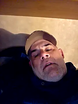 Snapshot of DeeBestEver chatting on March 4, 2026, 7:16 am DeeBestEver online show from March 4, 2026, 7:16 am