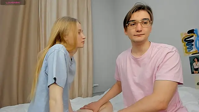 LoversFire online show from November 28, 2025, 12:49 pm