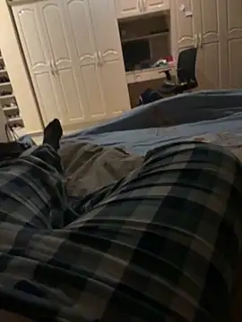 nanaisbackk online show from December 3, 2025, 7:46 pm