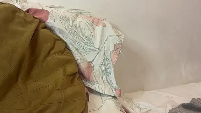 nanaisbackk online show from October 26, 2025, 7:14 pm