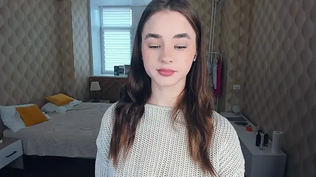 JinnyMcie online show from October 27, 2025, 9:10 am