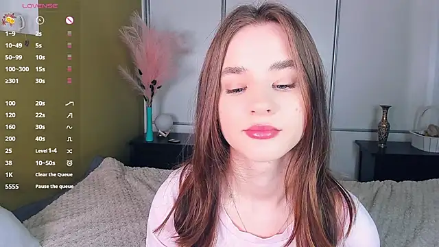 Snapshot of JinnyMcie chatting on March 21, 2026, 9:25 am JinnyMcie online show from March 21, 2026, 9:25 am