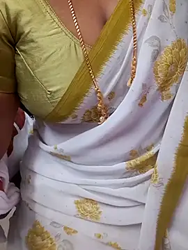 Snapshot of Tamil_Ammani chatting on February 11, 2026, 4:56 am Tamil Ammani online show from February 11, 2026, 4:56 am