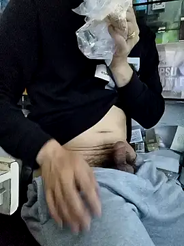 Snapshot of chougegg0214 chatting on April 12, 2026, 12:25 am chougegg0214 online show from April 12, 2026, 12:25 am