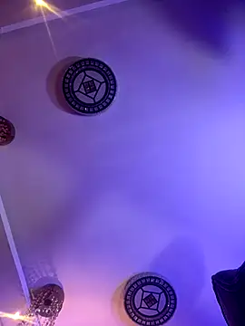 Daphnne XXX online show from December 19, 2025, 7:49 pm