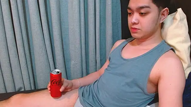 Snapshot of JayKarLo chatting on December 5, 2025, 10:47 am JayKarLo online show from December 5, 2025, 10:47 am