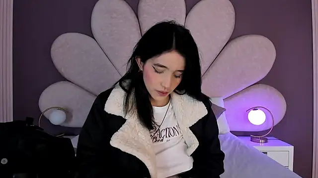 MeganR  online show from January 9, 2026, 11:17 am