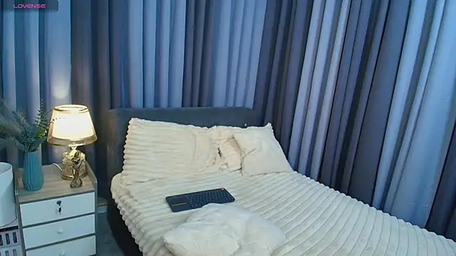 Snapshot of Kaydee_Callix chatting on October 8, 2025, 1:34 pm Kaydee Callix online show from October 8, 2025, 1:34 pm