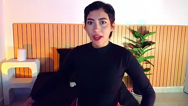 emma web  online show from June 4, 2026, 4:44 pm