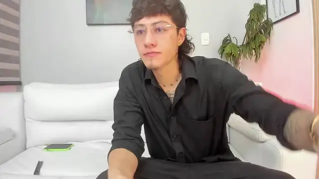 SteveDickson  online show from October 26, 2025, 3:40 am