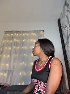 Snapshot of MerliaSsomer chatting on June 12, 2026, 12:36 pm MerliaSsomer online show from June 12, 2026, 12:36 pm