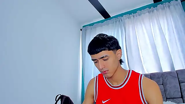 Anthony carter online show from December 4, 2025, 1:54 pm