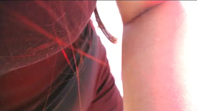 PiaGelvez online show from October 9, 2025, 7:36 pm