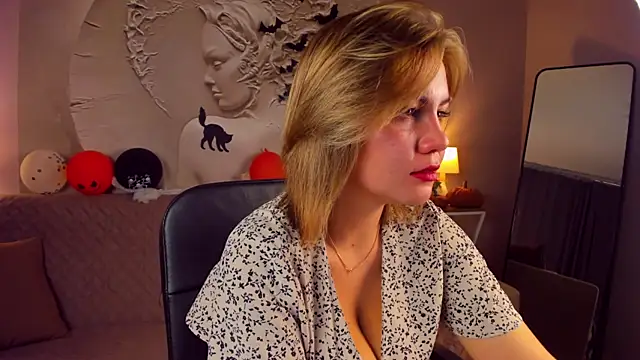 AriaEven online show from November 5, 2025, 10:07 am