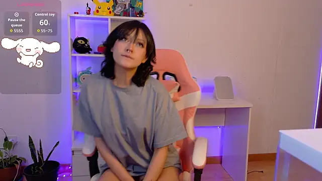 Sallie Doll online show from November 21, 2025, 7:02 pm