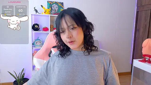 Sallie Doll online show from October 4, 2025, 1:34 pm