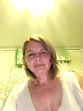 Masha412111 online show from November 2, 2025, 8:36 pm