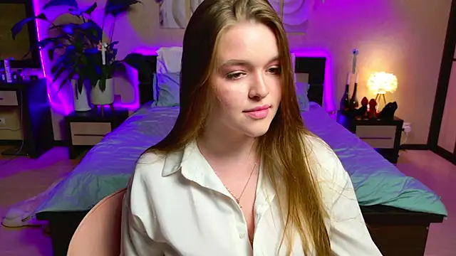 EmilyWhispers online show from April 30, 2026, 8:57 pm