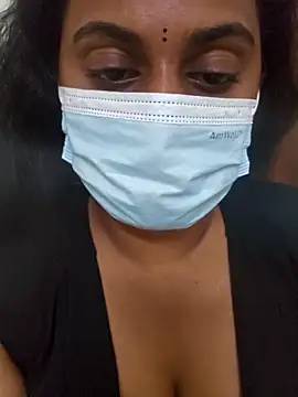 Snapshot of Dheronika_sweetie chatting on April 7, 2026, 1:35 pm Dheronika sweetie online show from April 7, 2026, 1:35 pm