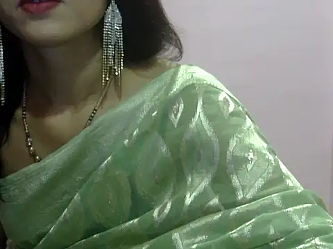 Laila Cute online show from July 4, 2026, 4:08 am