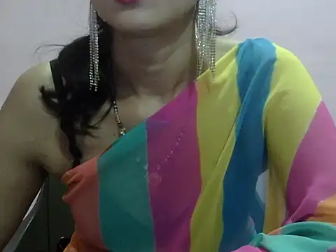 Laila Cute online show from July 1, 2026, 2:28 pm