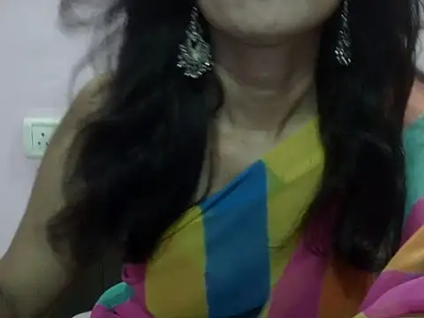 Laila Cute online show from June 11, 2026, 3:53 pm