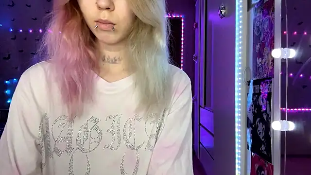 Jerrieberry online show from May 4, 2026, 1:58 pm
