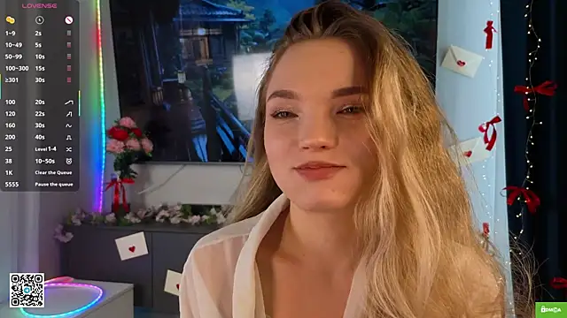 JulieLupo online show from March 3, 2026, 6:09 am