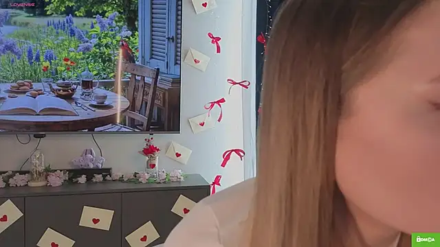 JulieLupo online show from March 15, 2026, 6:09 am