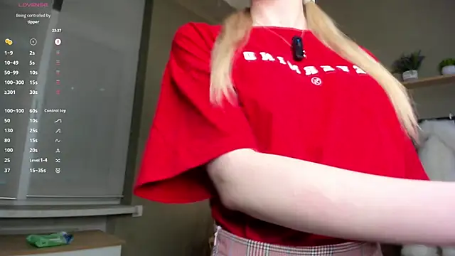 Snapshot of PocketDollX chatting on March 20, 2026, 2:51 pm PocketDollX online show from March 20, 2026, 2:51 pm