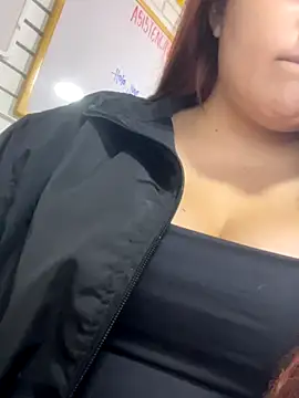 Snapshot of kathix__wet chatting on November 3, 2025, 9:29 pm kathix wet online show from November 3, 2025, 9:29 pm