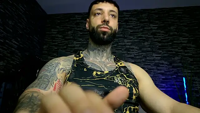 MasculineGuy99 online show from May 6, 2026, 6:01 pm
