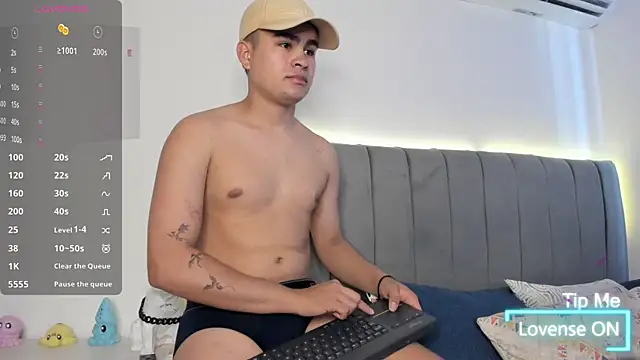 JARETHH online show from November 8, 2025, 1:47 pm