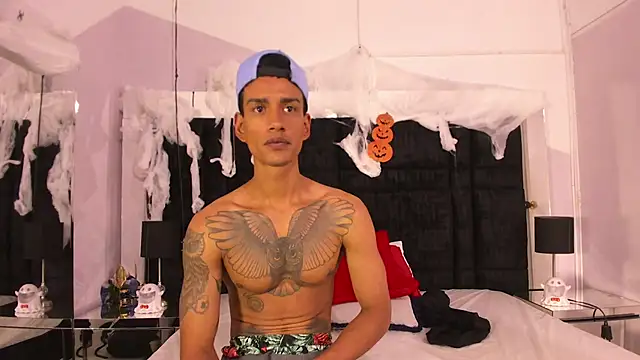 Latin Pleasures online show from October 20, 2025, 7:47 pm