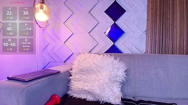 Matti sofia  online show from November 19, 2025, 7:03 pm