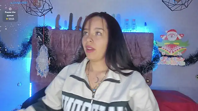 Mia lopez 1 online show from December 2, 2025, 11:34 am