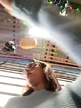 Jade 1-9 online show from October 18, 2025, 9:50 pm