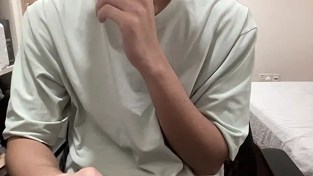 16hornydog online show from October 7, 2025, 6:31 pm