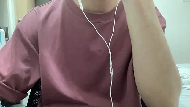 16hornydog online show from October 10, 2025, 2:40 pm