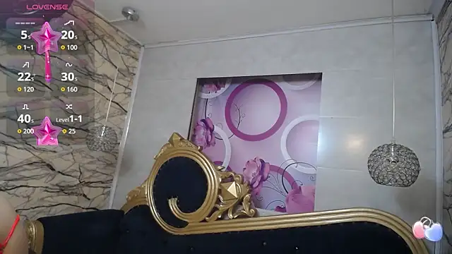 kimberly candy online show from November 14, 2025, 7:17 pm