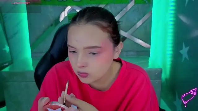 mia foster t online show from June 26, 2026, 1:06 pm