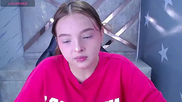 mia foster t online show from May 1, 2026, 1:16 pm